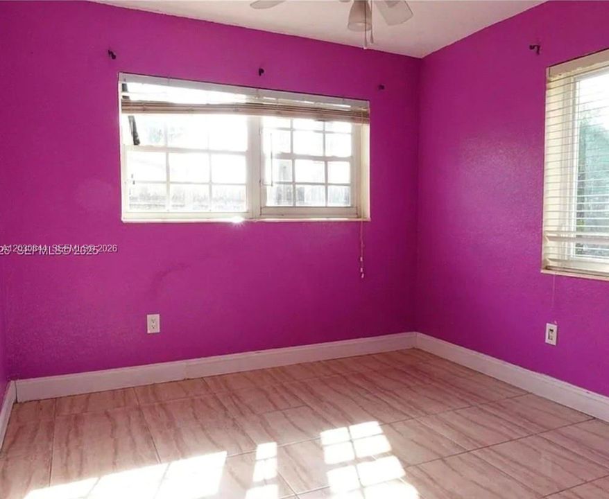 En Renta: $4,000 (4 camas, 2 baños, 1350 Pies cuadrados)