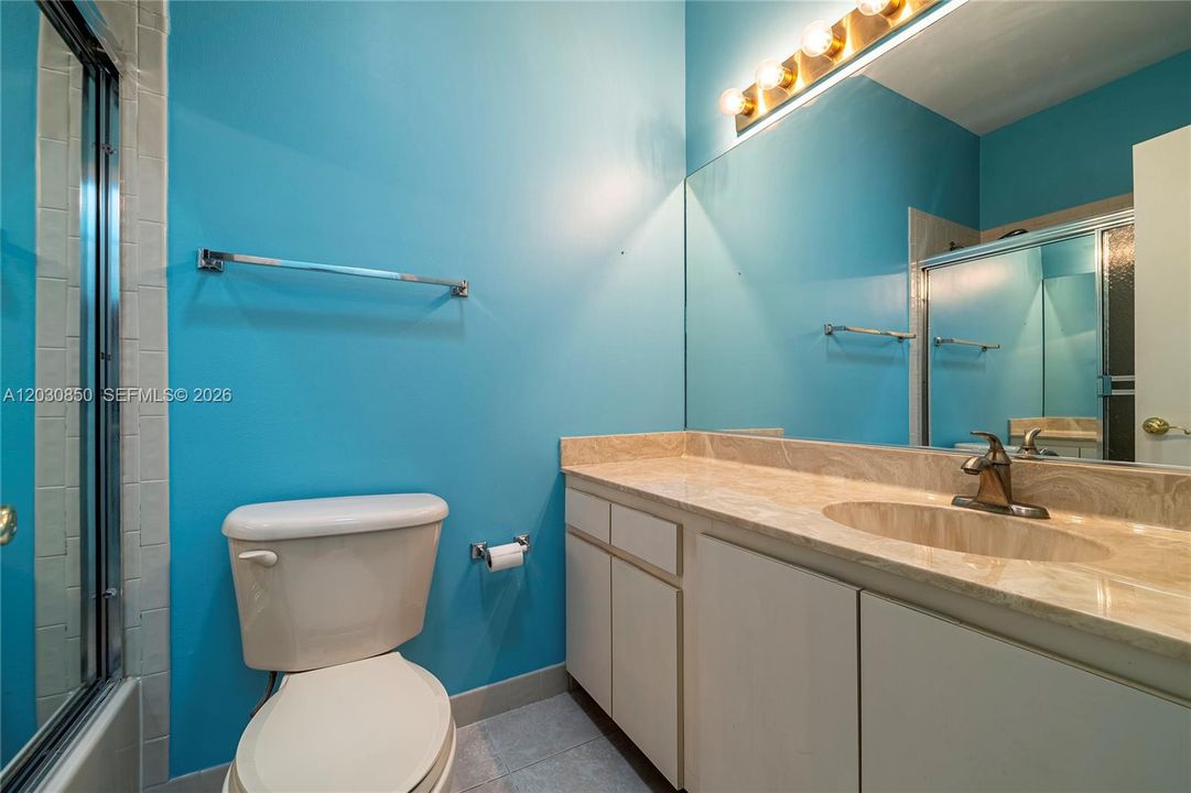 2nd Bathroom