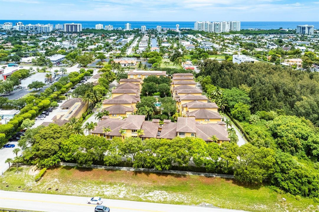 047-210Northeast69thCircle-BocaRaton-FL-