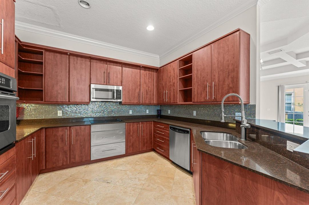 010-210Northeast69thCircle-BocaRaton-FL-
