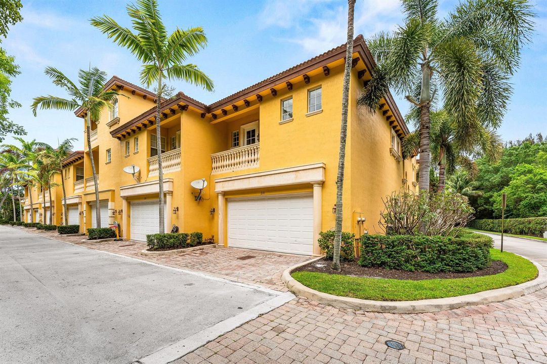 034-210Northeast69thCircle-BocaRaton-FL-