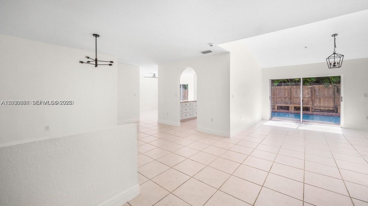 For Rent: $3,900 (3 beds, 2 baths, 2022 Square Feet)