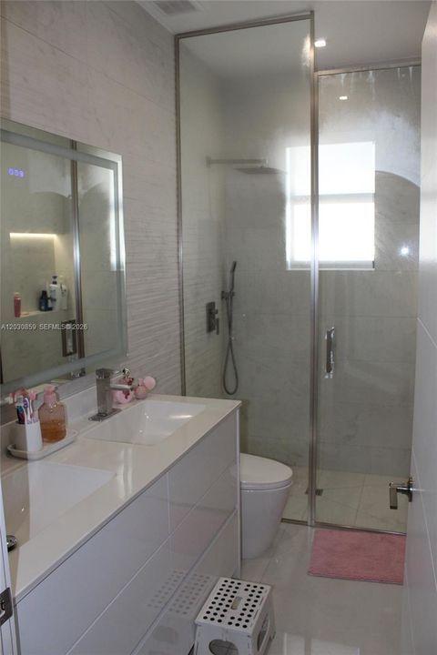 На продажу: $755,000 (3 спален, 2 ванн, 1540 Квадратных фут)
