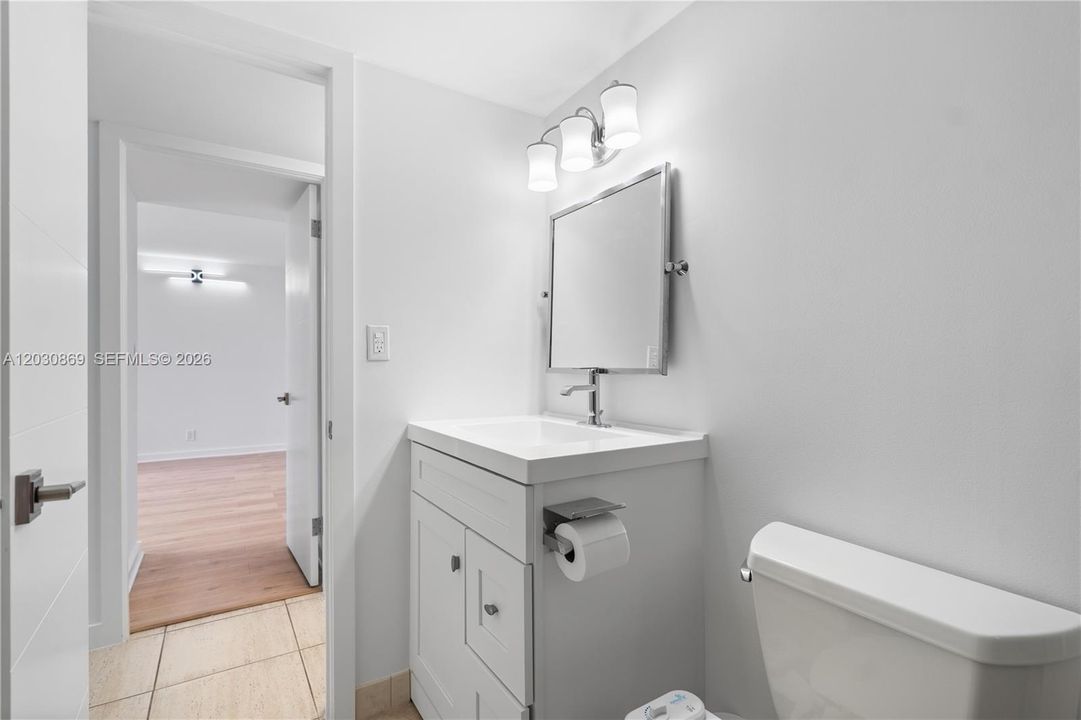 For Sale: $285,000 (2 beds, 2 baths, 1322 Square Feet)