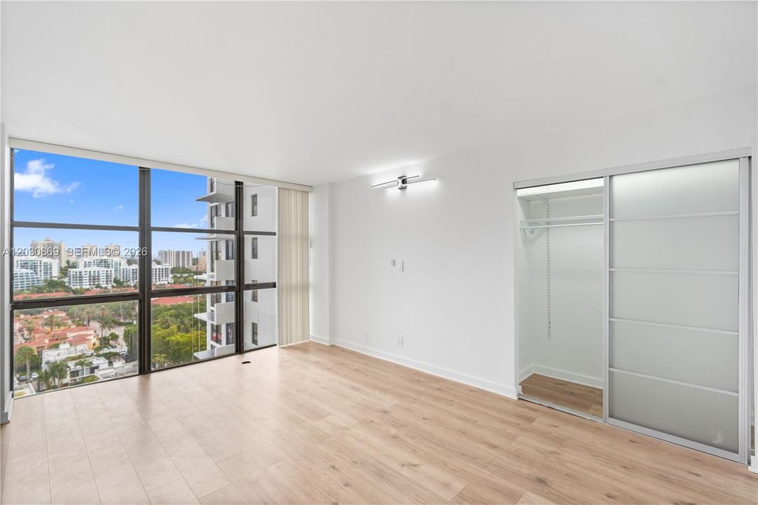 For Sale: $285,000 (2 beds, 2 baths, 1322 Square Feet)