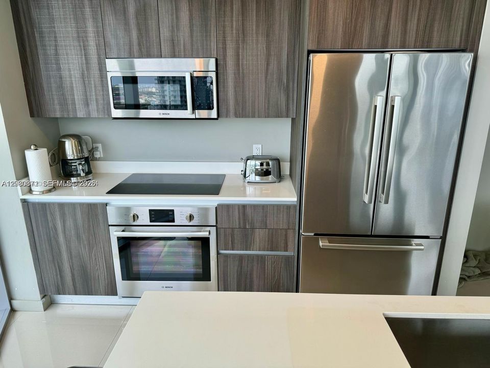 For Rent: $5,750 (2 beds, 2 baths, 1178 Square Feet)