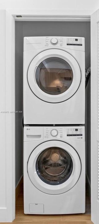 For Rent: $2,990 (0 beds, 1 baths, 436 Square Feet)
