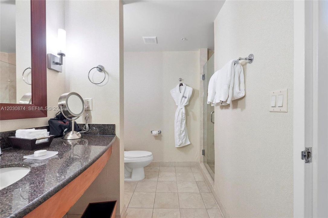 For Sale: $220,000 (0 beds, 1 baths, 551 Square Feet)