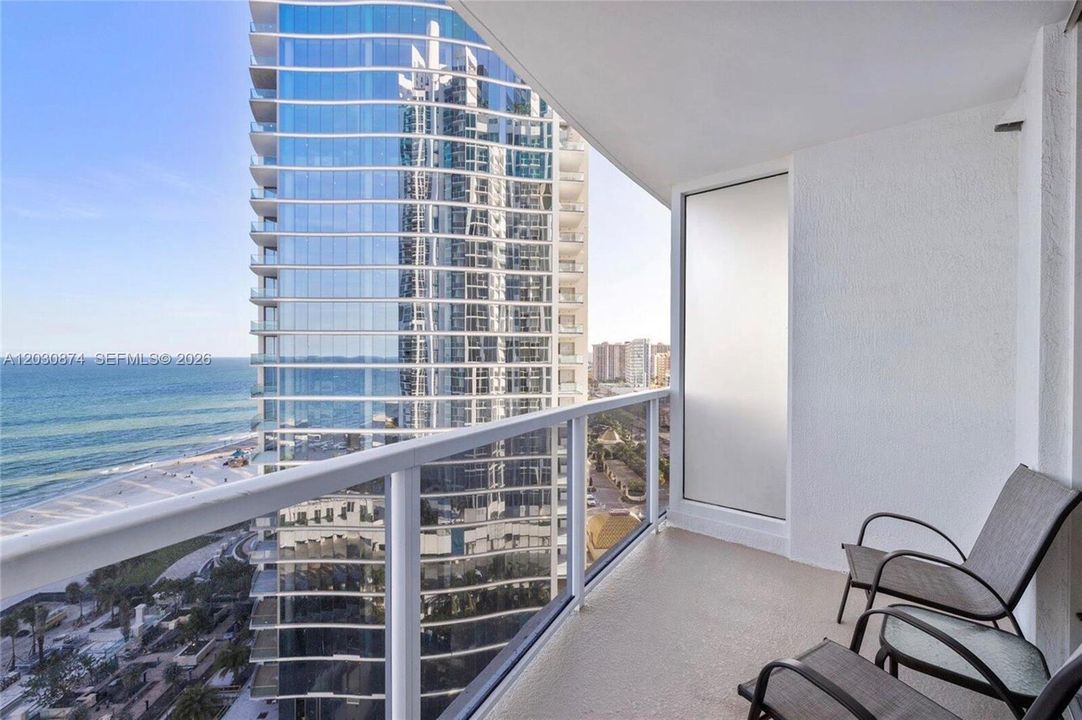 For Sale: $220,000 (0 beds, 1 baths, 551 Square Feet)