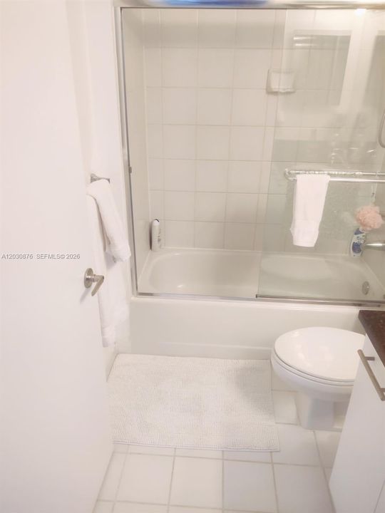 В аренду: $2,700 (2 спален, 2 ванн, 1062 Квадратных фут)