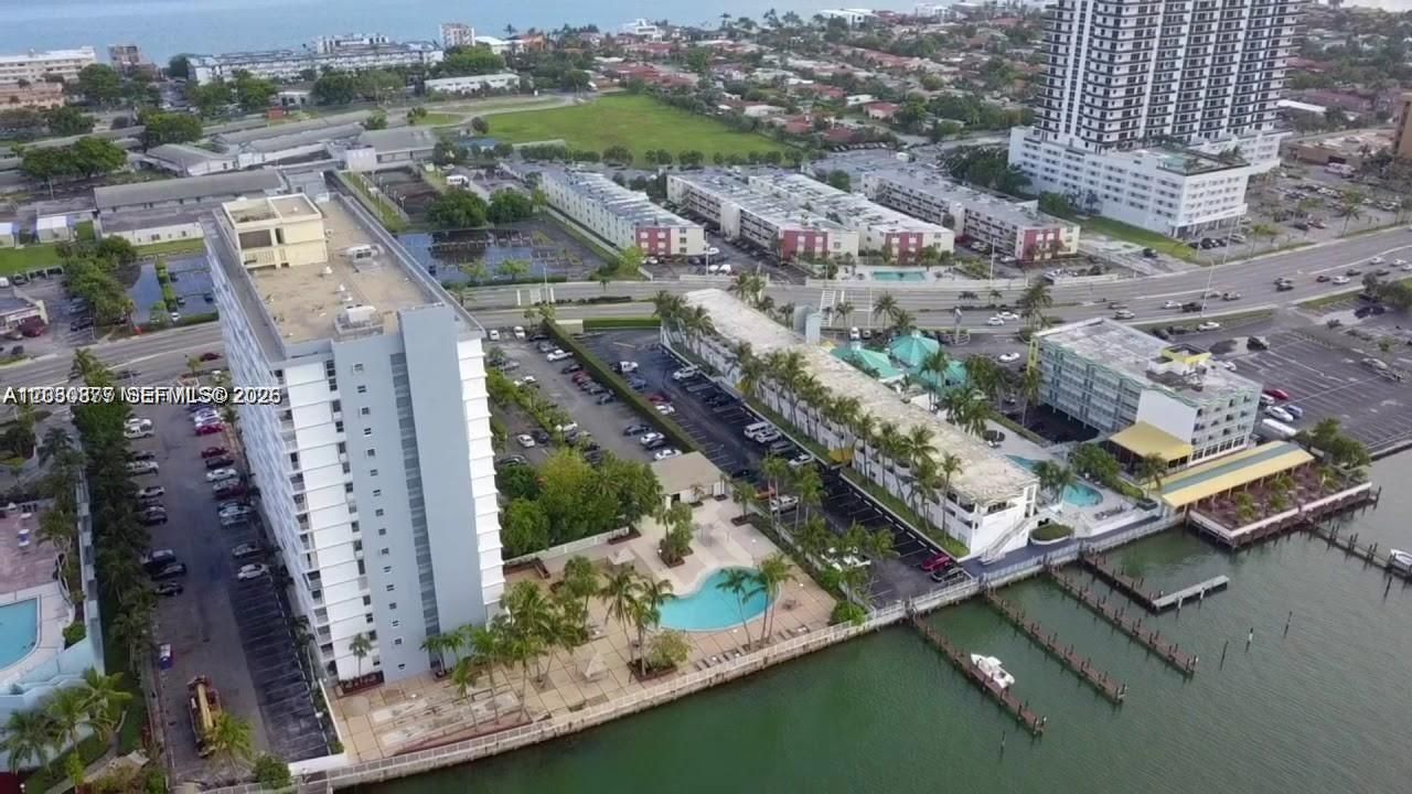 В аренду: $1,800 (0 спален, 1 ванн, 577 Квадратных фут)