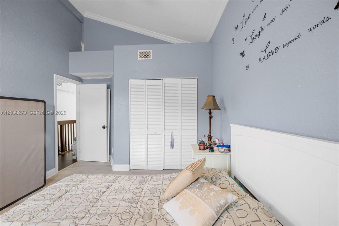 For Rent: $4,150 (4 beds, 2 baths, 1988 Square Feet)