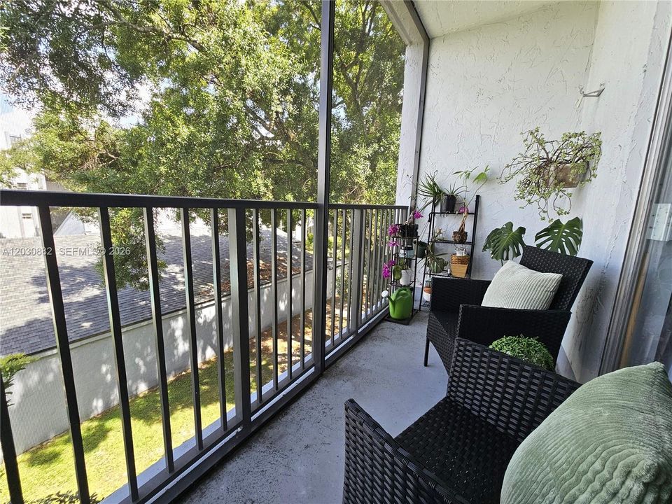 For Sale: $180,000 (2 beds, 1 baths, 1020 Square Feet)
