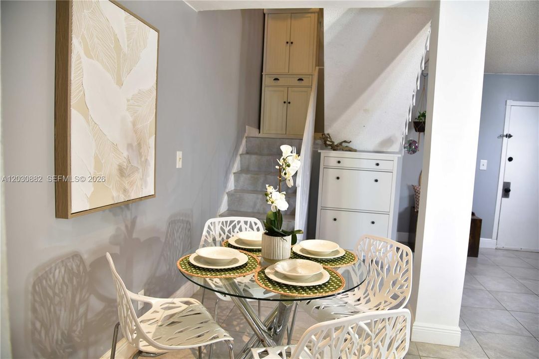 For Sale: $180,000 (2 beds, 1 baths, 1020 Square Feet)