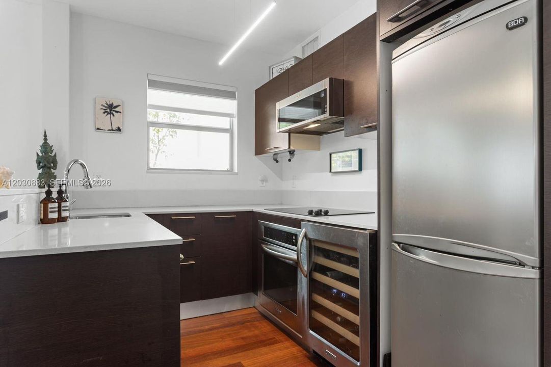На продажу: $325,000 (1 спален, 1 ванн, 654 Квадратных фут)