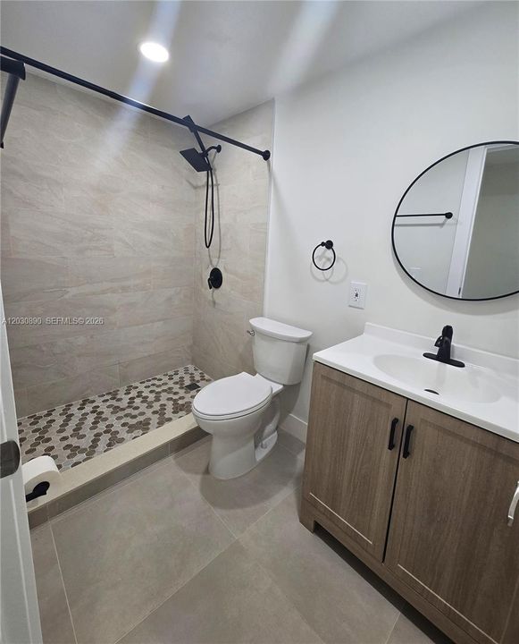 For Rent: $3,000 (2 beds, 1 baths, 900 Square Feet)