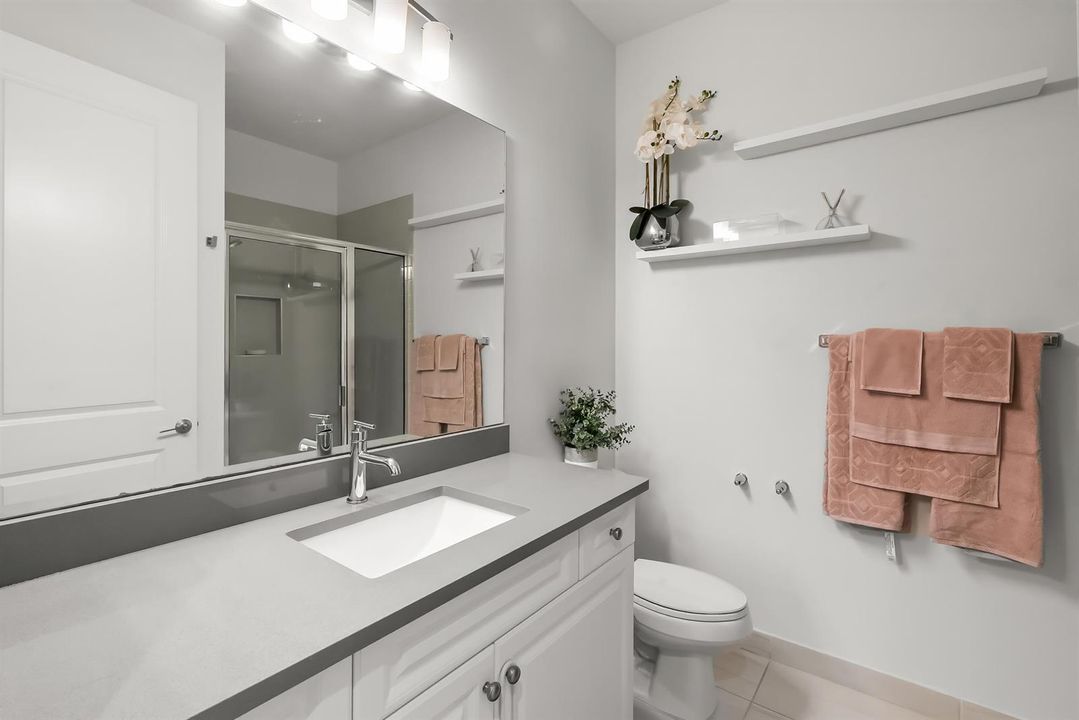 32 Downstairs Bathrooom
