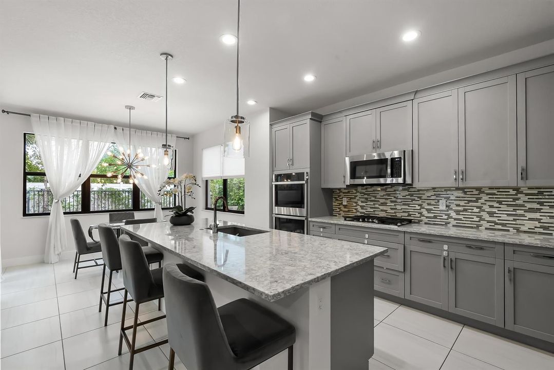 14 Kitchen 4
