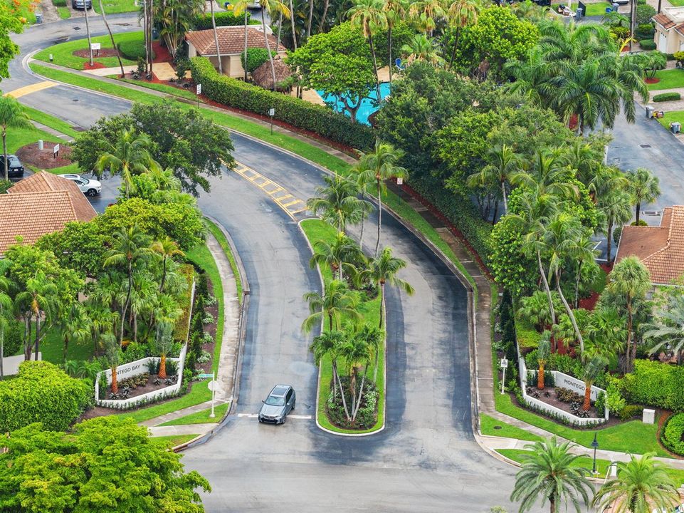 31-3-web-or-mls-6709-montego-bay-blvd