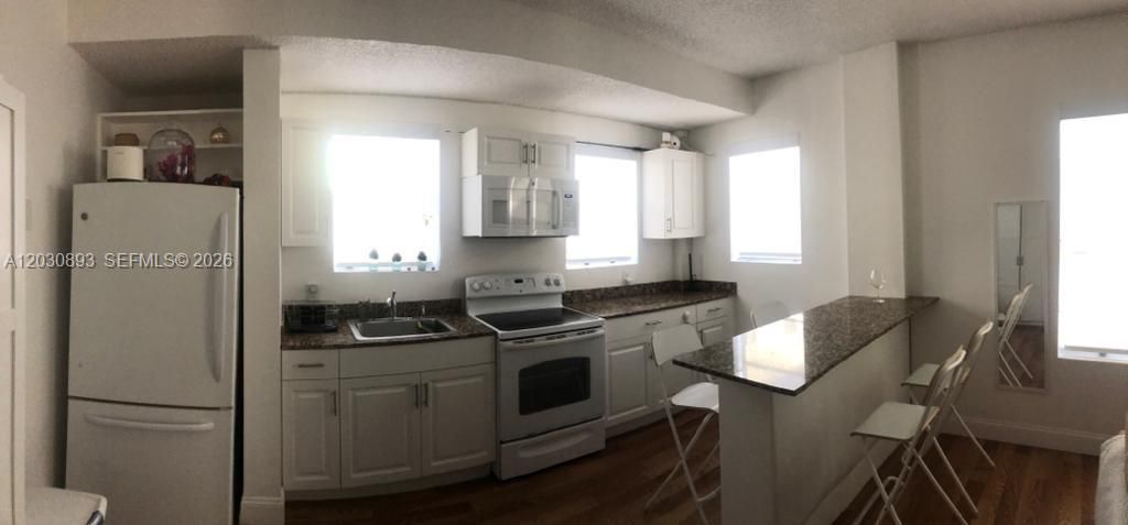 For Rent: $2,150 (1 beds, 1 baths, 573 Square Feet)