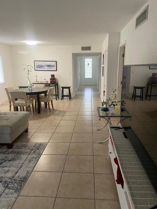En Renta: $2,500 (2 camas, 2 baños, 1235 Pies cuadrados)