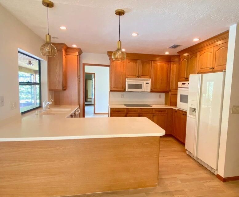 Eat in 5585