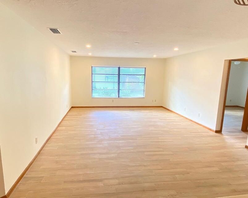 5585 BR