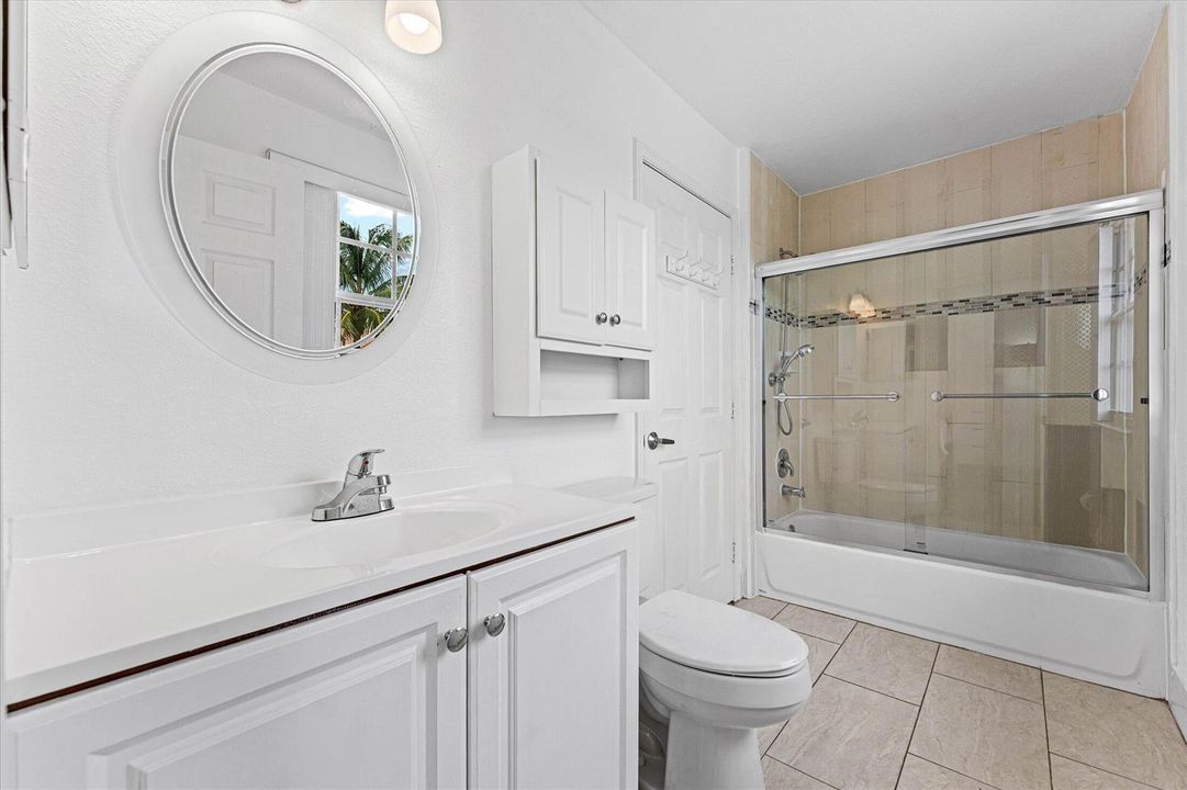 Jack and Jill Bath
