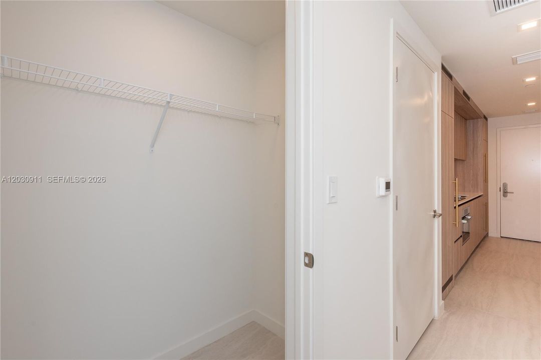 В аренду: $3,500 (0 спален, 1 ванн, 519 Квадратных фут)