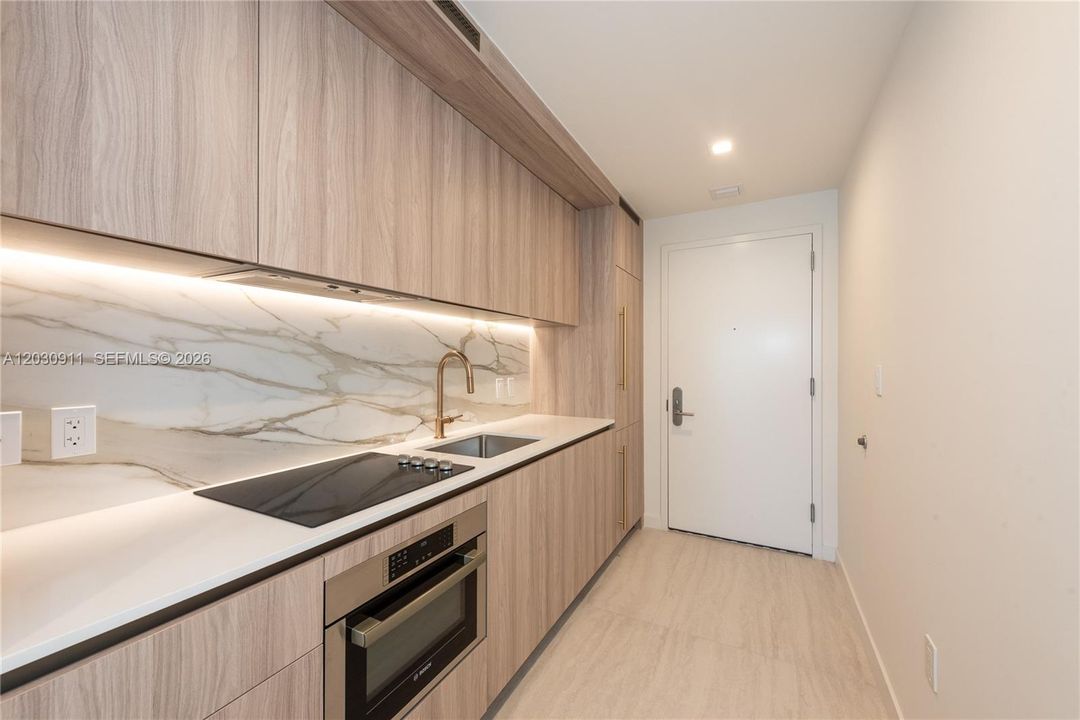 В аренду: $3,500 (0 спален, 1 ванн, 519 Квадратных фут)