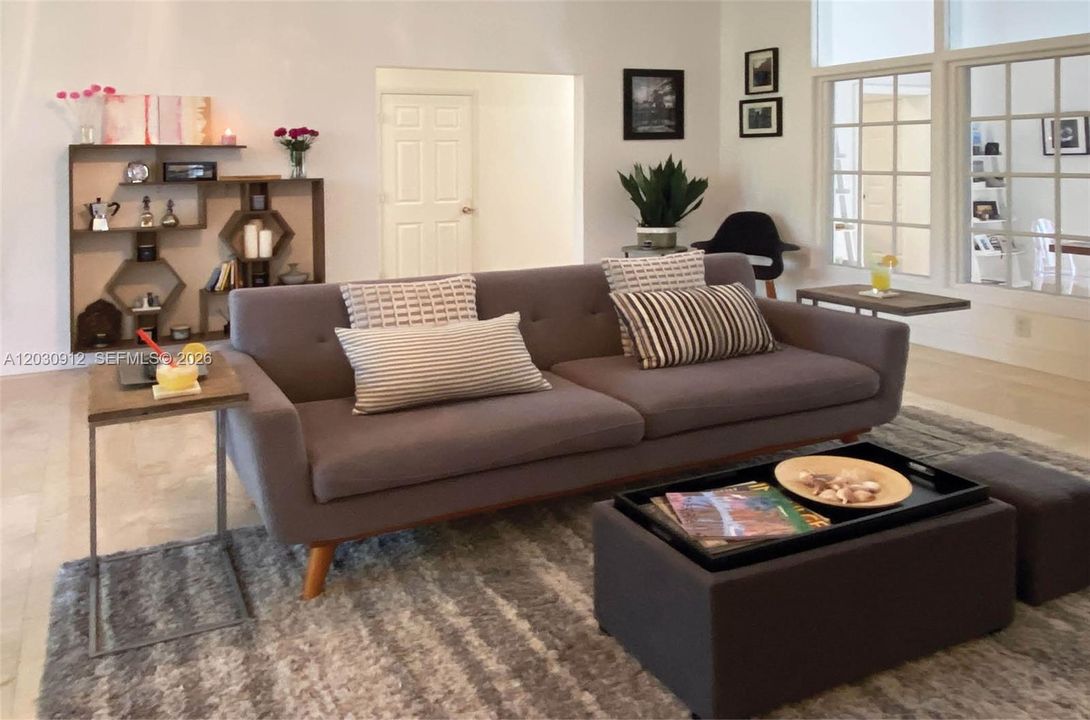For Rent: $5,200 (3 beds, 2 baths, 1627 Square Feet)