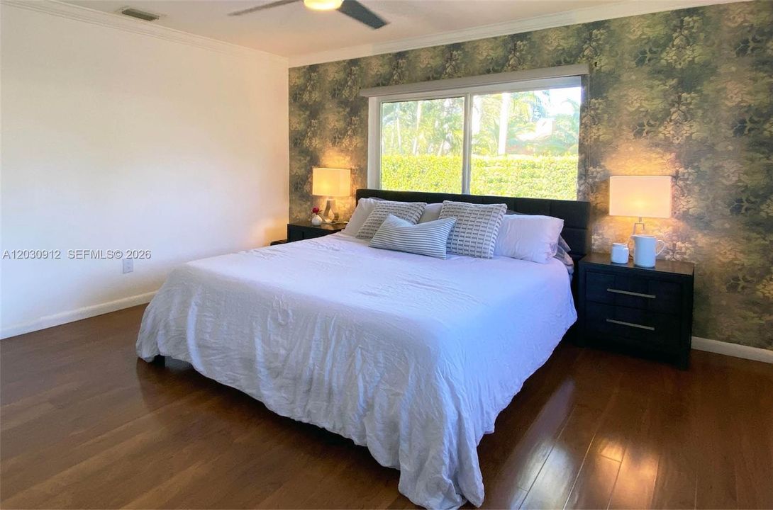 For Rent: $5,200 (3 beds, 2 baths, 1627 Square Feet)