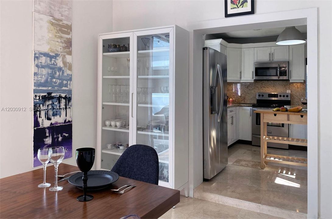 For Rent: $5,200 (3 beds, 2 baths, 1627 Square Feet)