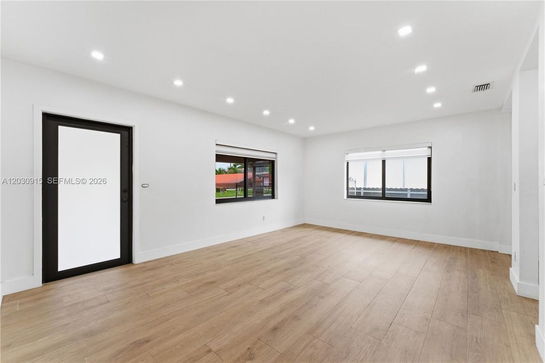 En Renta: $4,000 (3 camas, 2 baños, 1448 Pies cuadrados)