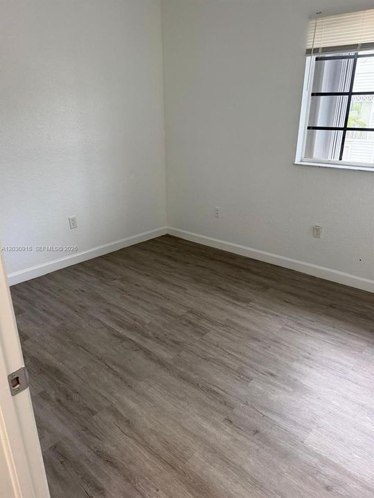 В аренду: $1,950 (2 спален, 2 ванн, 1048 Квадратных фут)