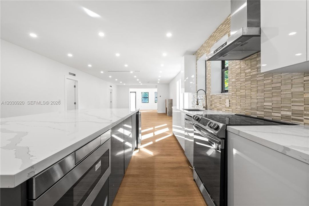 For Rent: $7,500 (4 beds, 3 baths, 2460 Square Feet)