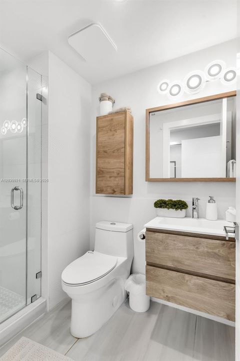 For Rent: $8,500 (2 beds, 2 baths, 1170 Square Feet)