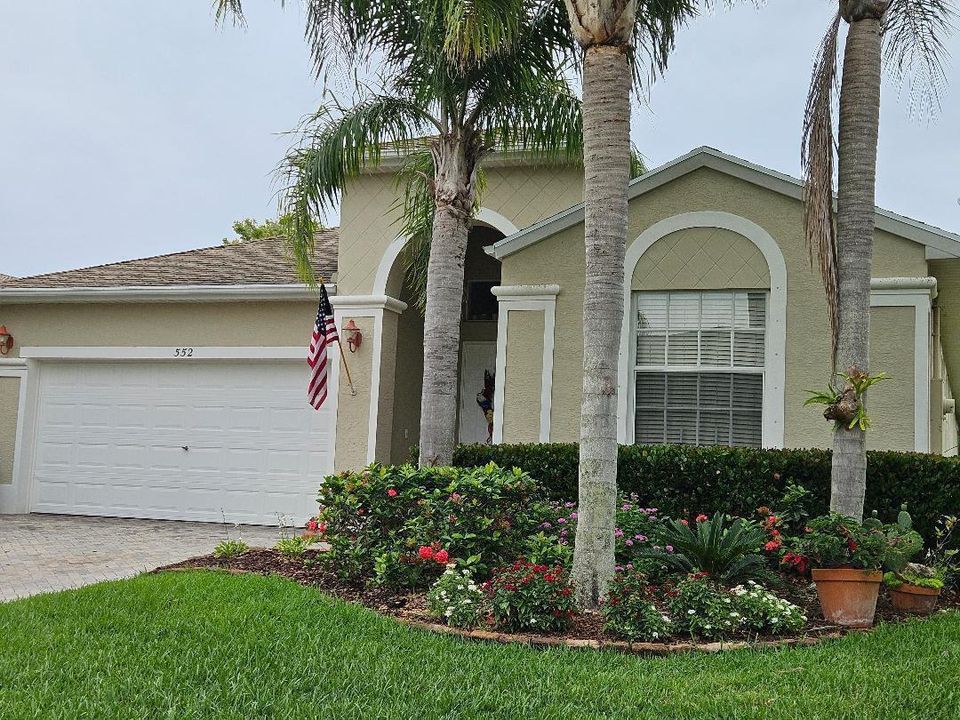 552 Calamondin Way