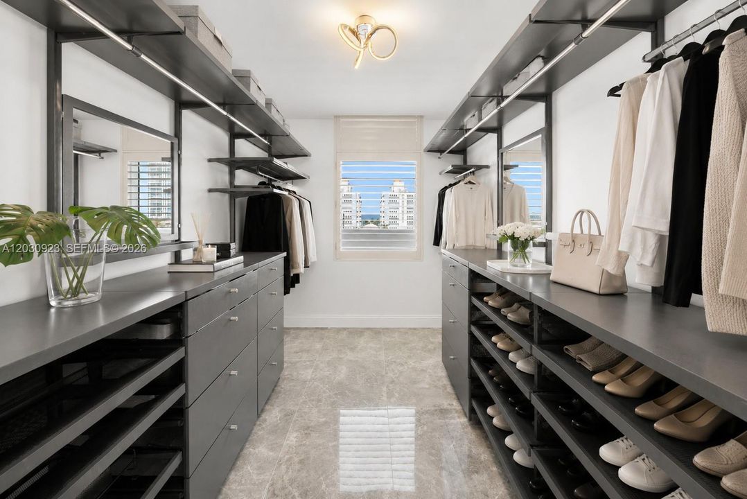 For Sale: $1,445,000 (3 beds, 2 baths, 1768 Square Feet)