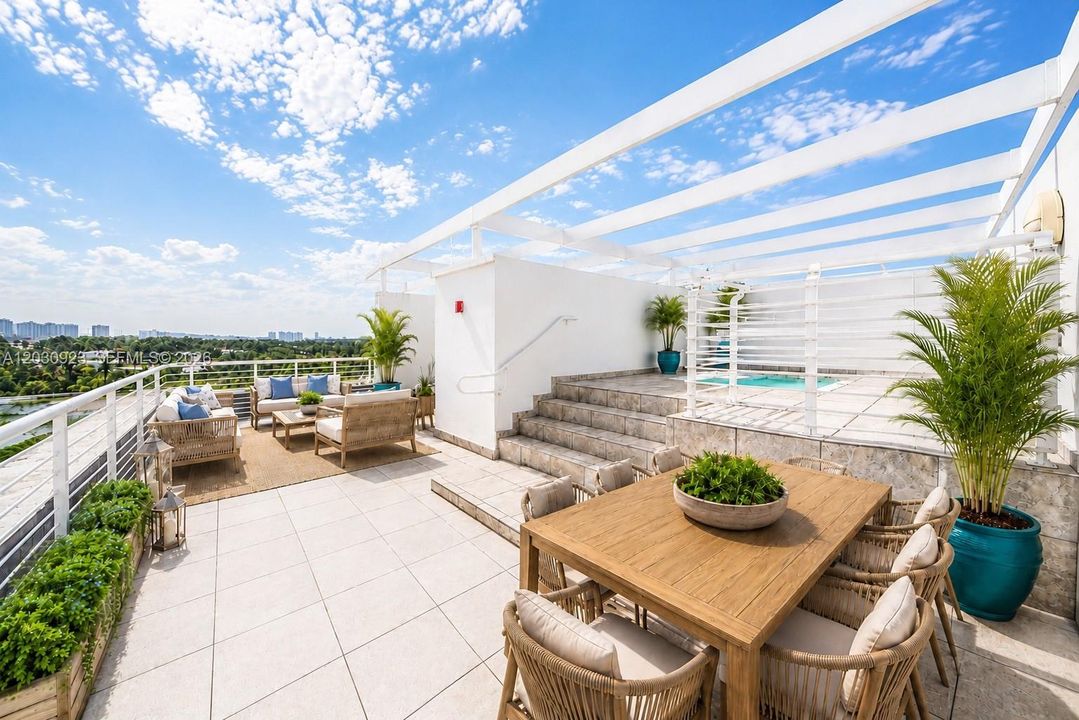 For Sale: $1,445,000 (3 beds, 2 baths, 1768 Square Feet)