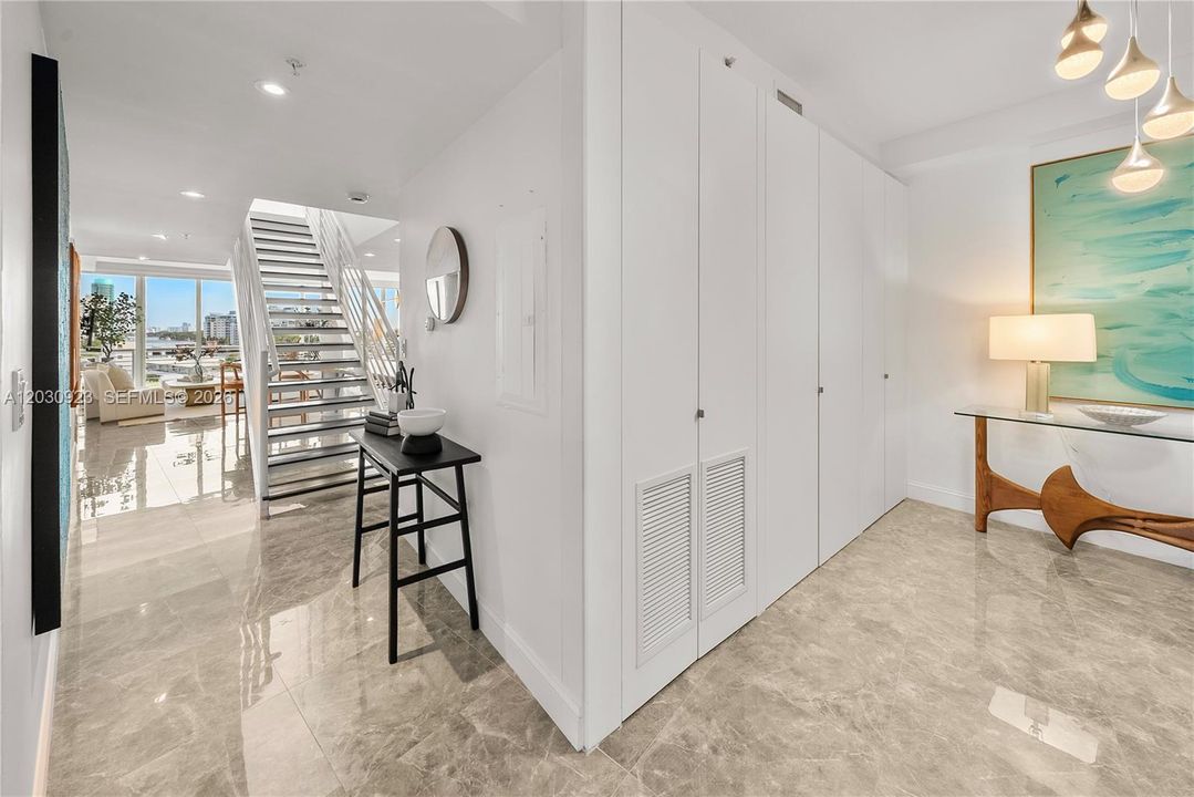 For Sale: $1,445,000 (3 beds, 2 baths, 1768 Square Feet)