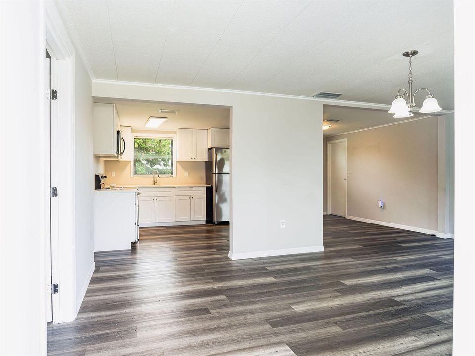 1028Kentukyave-1