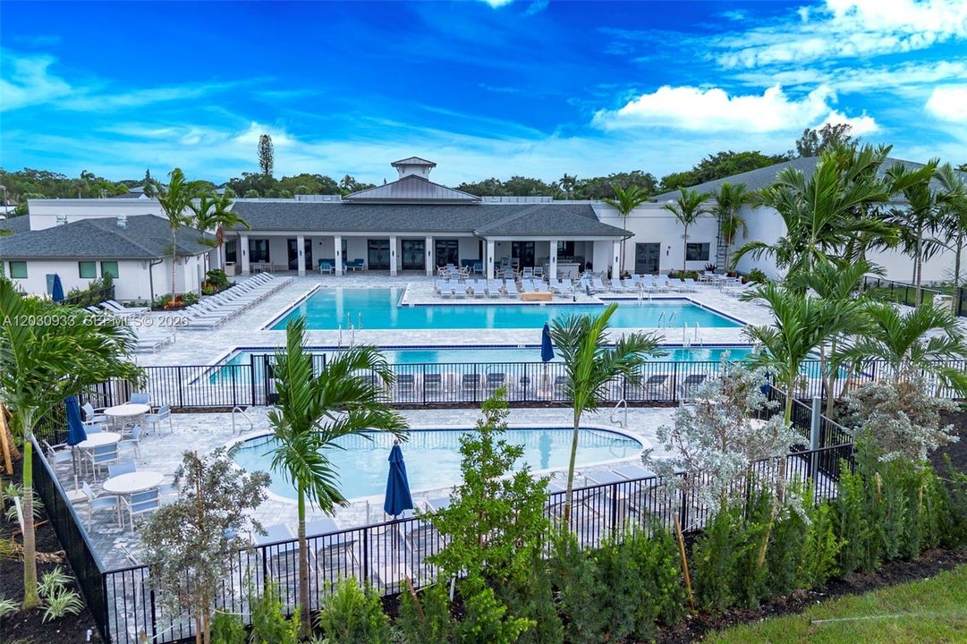 Active With Contract: $1,700 (2 beds, 2 baths, 1198 Square Feet)