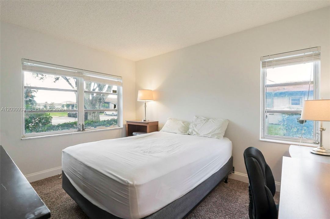 For Rent: $2,000 (2 beds, 2 baths, 1198 Square Feet)