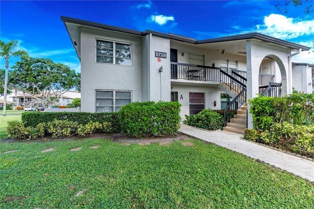 For Rent: $2,000 (2 beds, 2 baths, 1198 Square Feet)