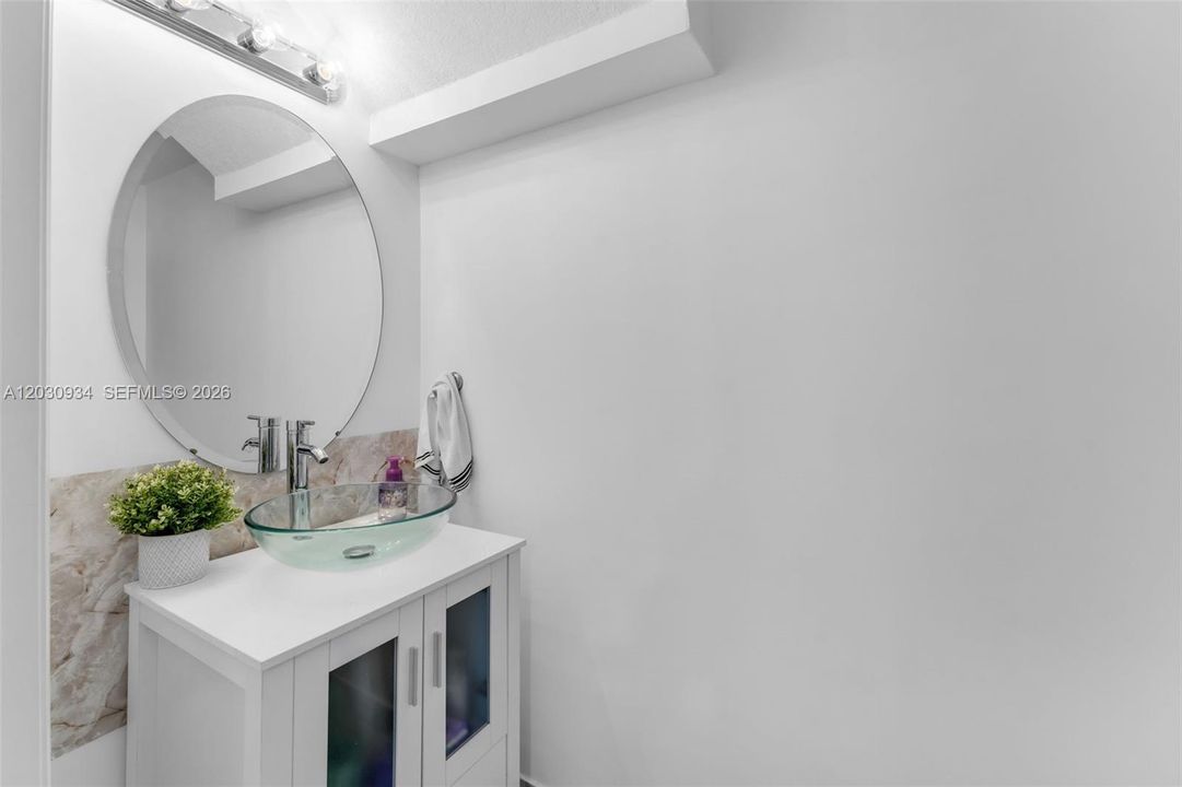 En Renta: $2,950 (3 camas, 2 baños, 1441 Pies cuadrados)