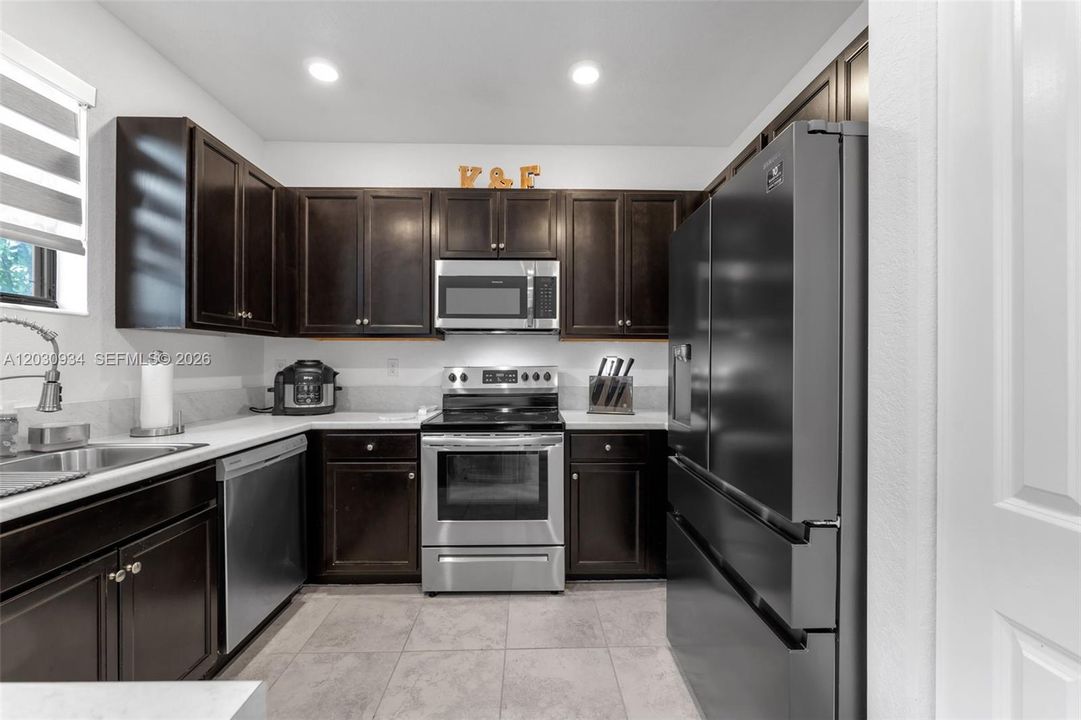 En Renta: $2,950 (3 camas, 2 baños, 1441 Pies cuadrados)