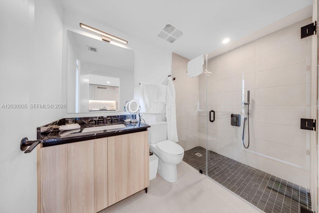 En Venta: $549,900 (1 camas, 1 baños, 530 Pies cuadrados)