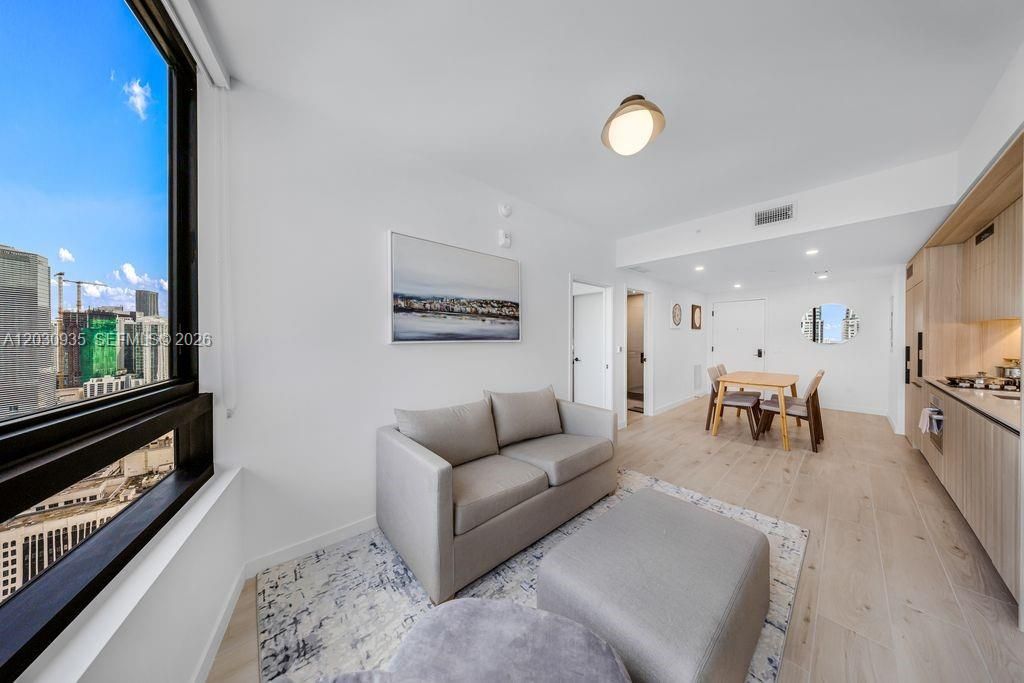 En Venta: $549,900 (1 camas, 1 baños, 530 Pies cuadrados)