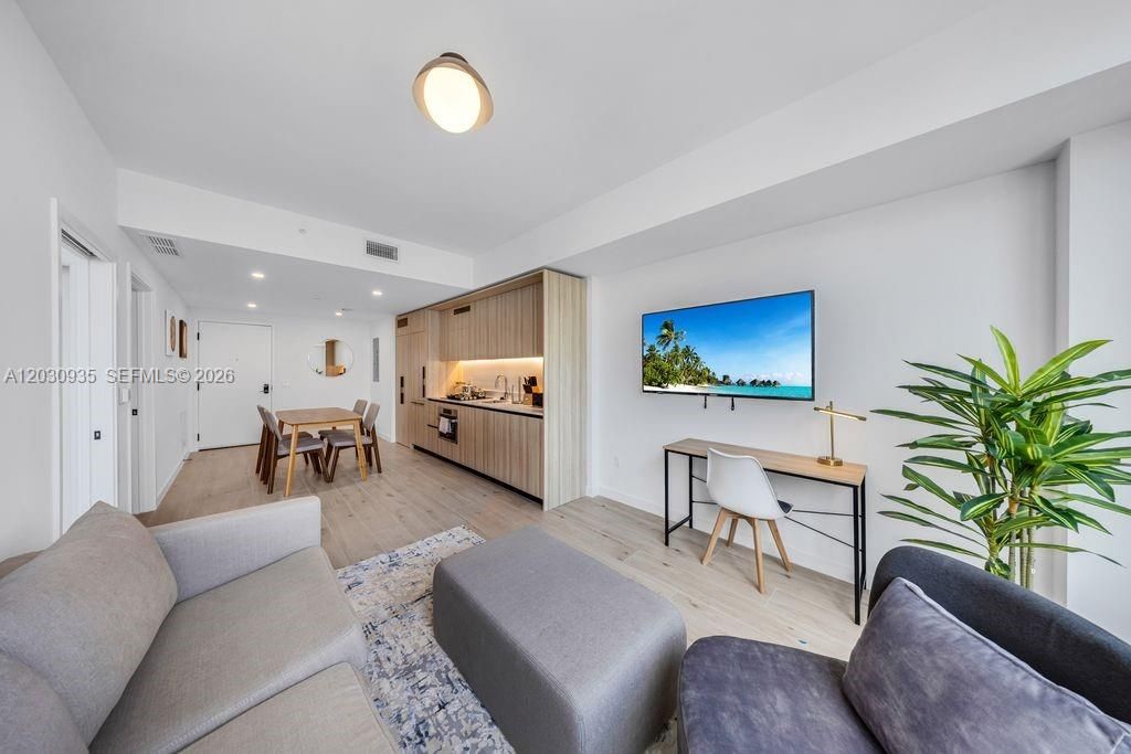 En Venta: $549,900 (1 camas, 1 baños, 530 Pies cuadrados)